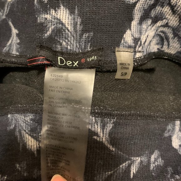 ⭐️2 /$12⭐️ - Dex Floral leggings _Small - Picture 3 of 3